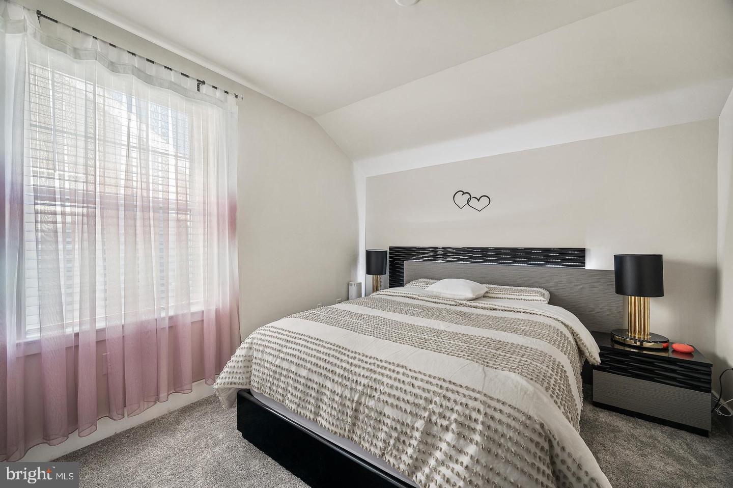 WATERSIDE - Residential