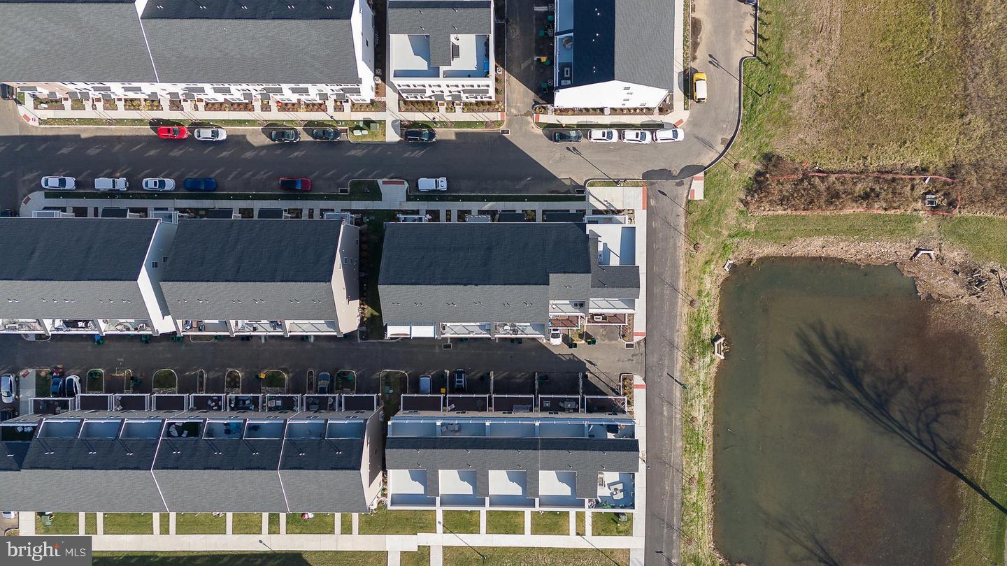 WATERSIDE - Residential