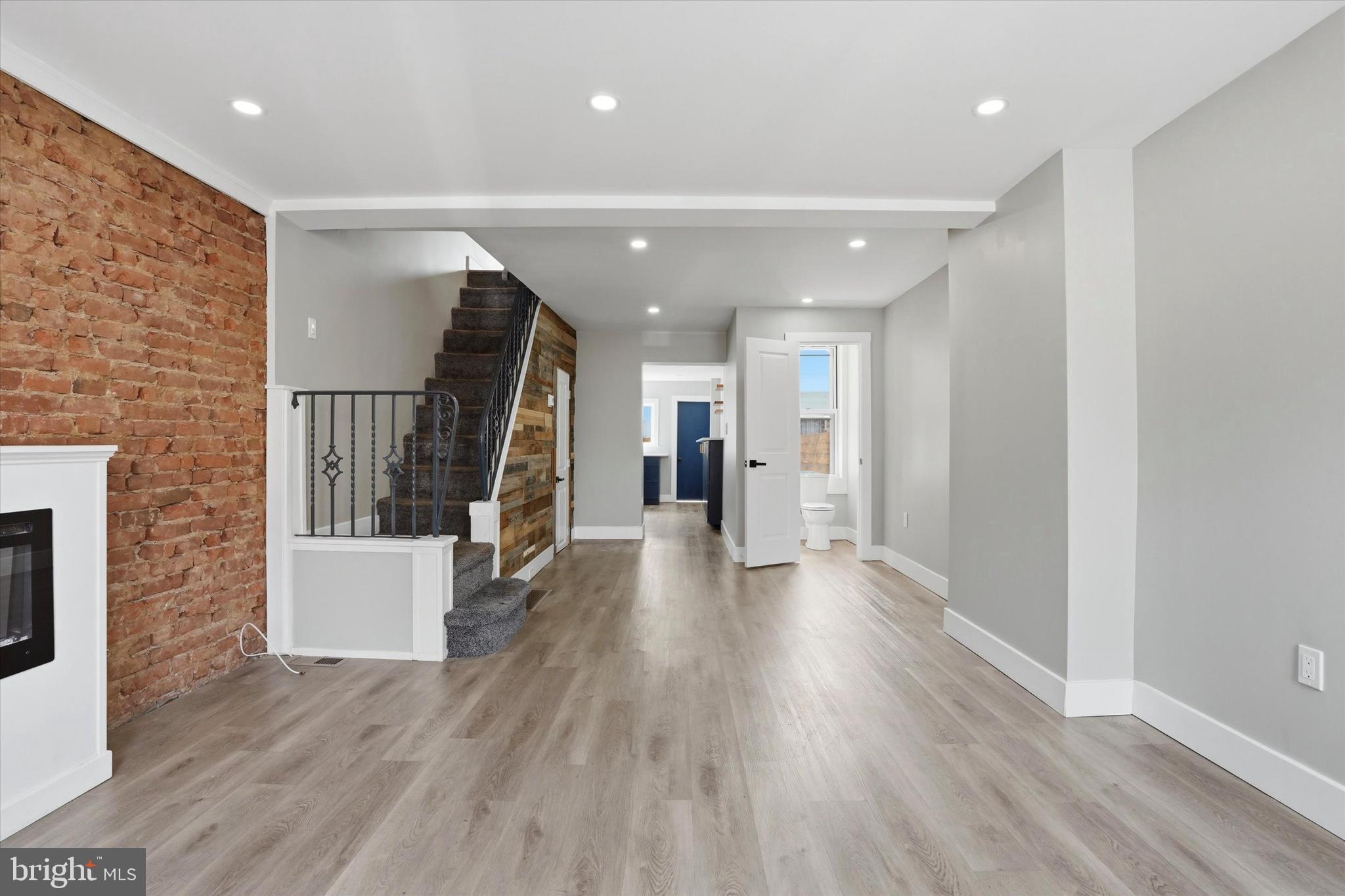 PORT RICHMOND - Residential