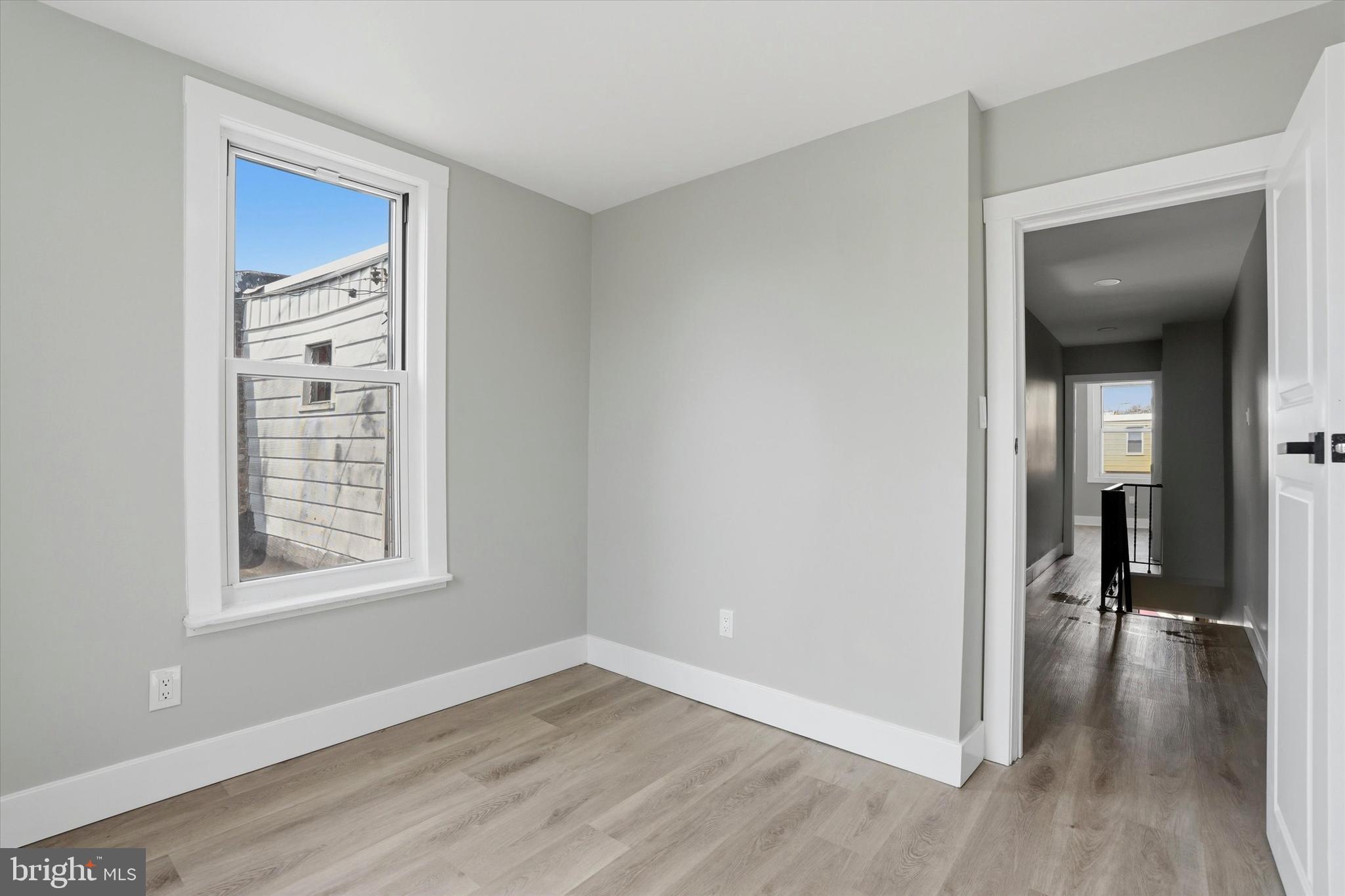 PORT RICHMOND - Residential