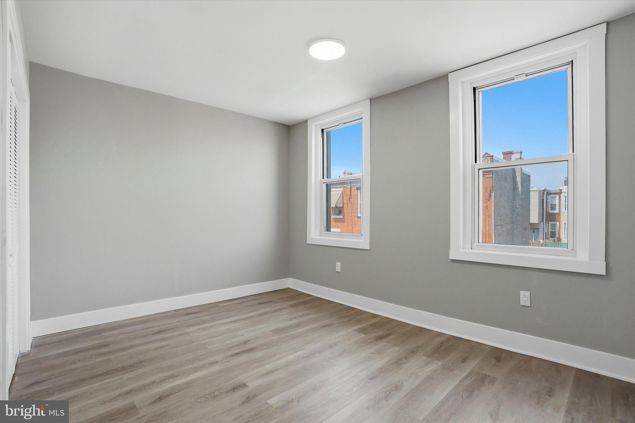 PORT RICHMOND - Residential