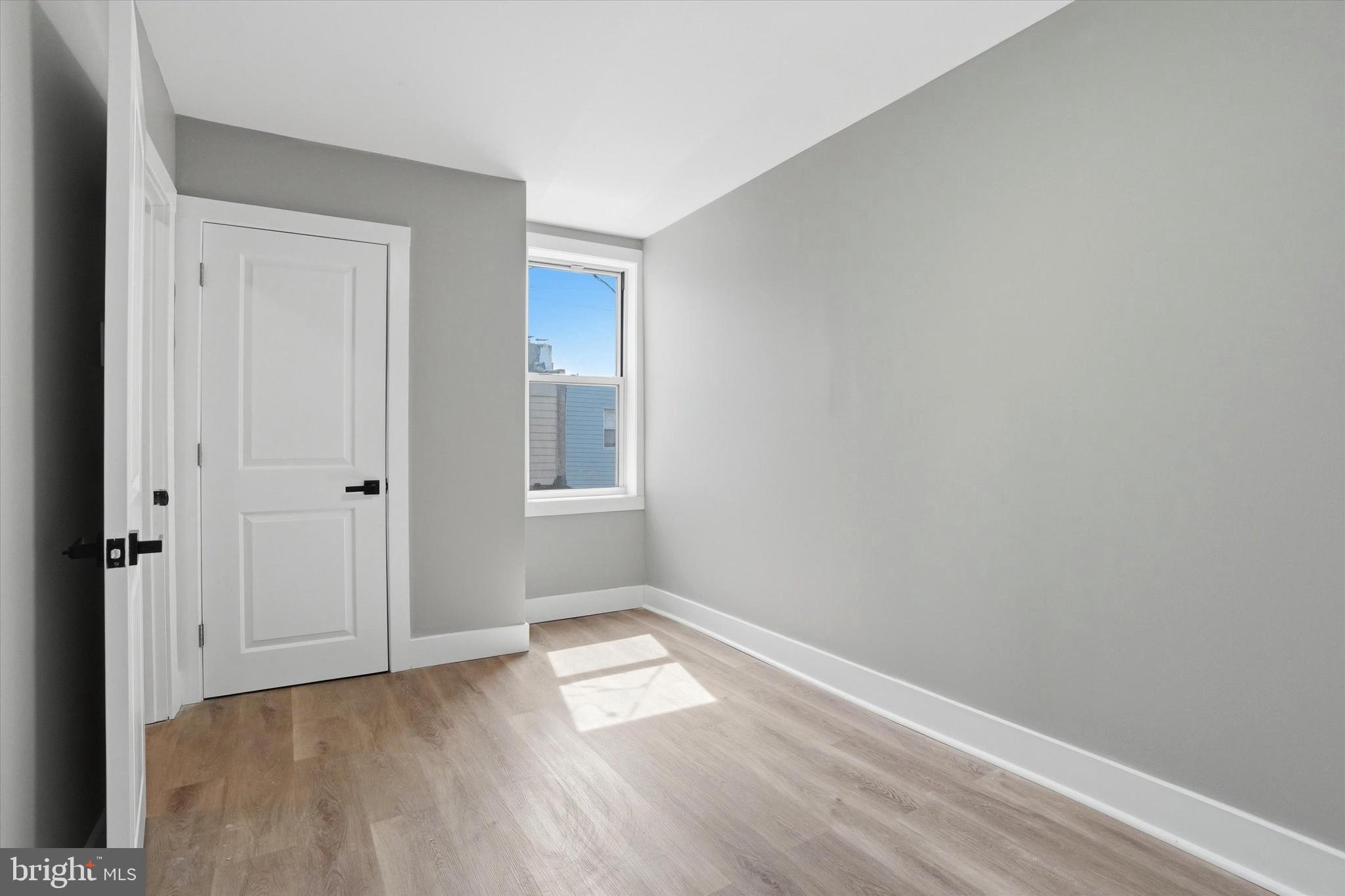 PORT RICHMOND - Residential