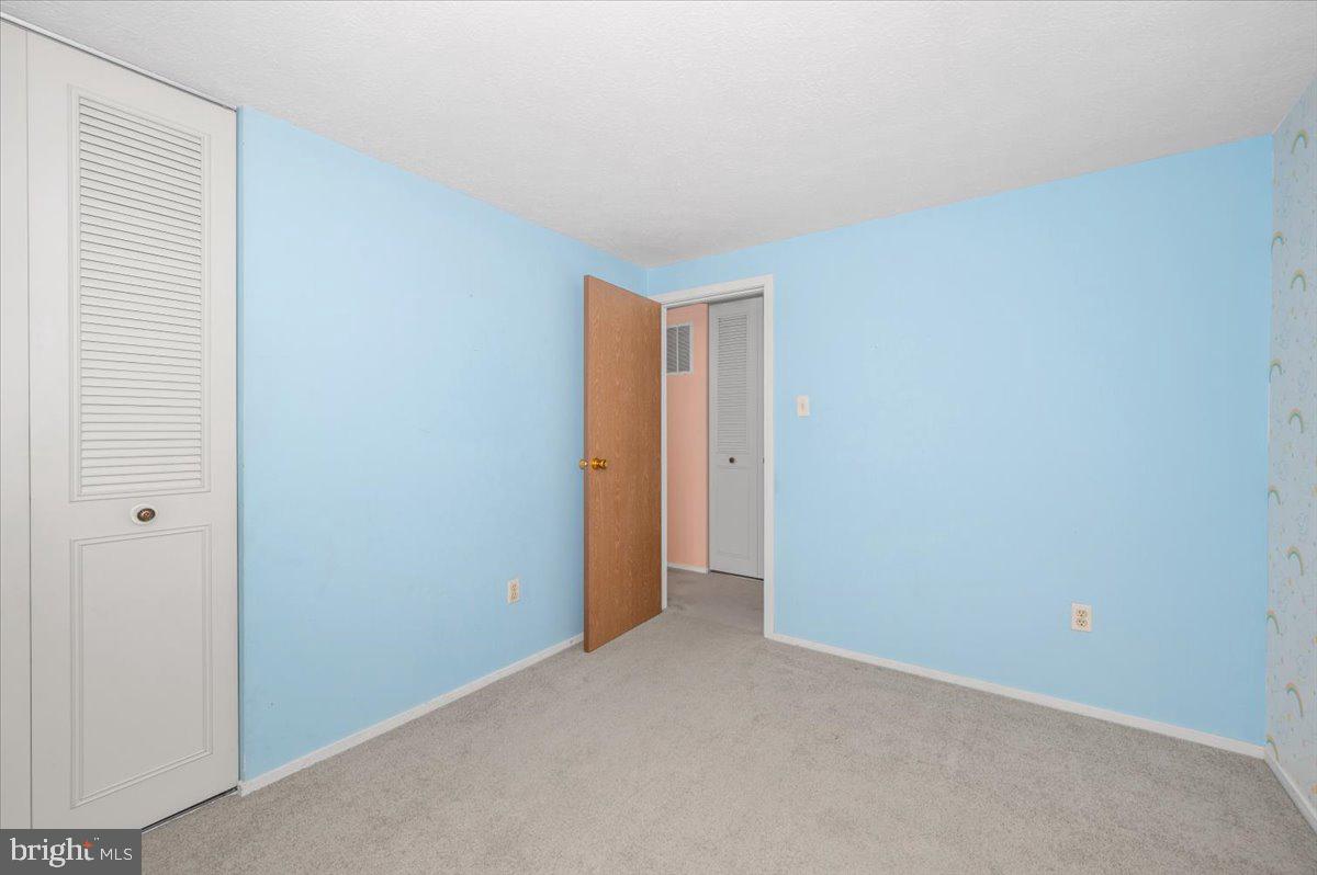 HILLCREST ORCHARDS - Residential