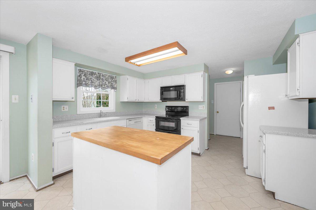 HILLCREST ORCHARDS - Residential