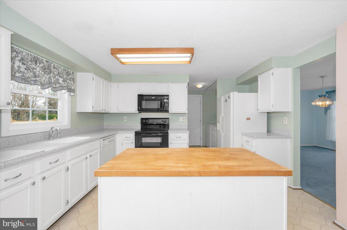 HILLCREST ORCHARDS - Residential