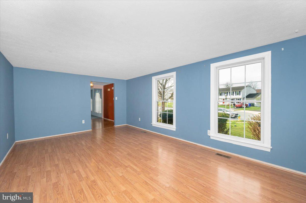 HILLCREST ORCHARDS - Residential