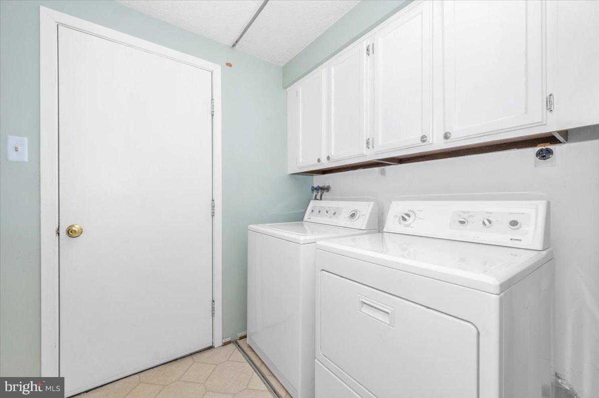 HILLCREST ORCHARDS - Residential