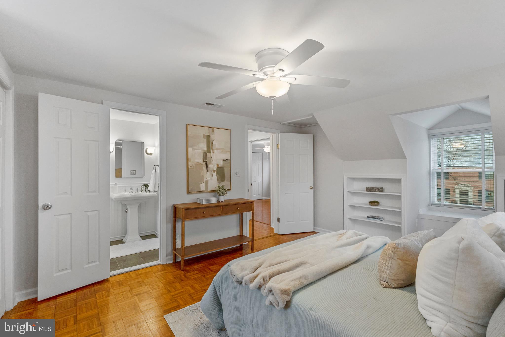 HILLWOOD - Residential