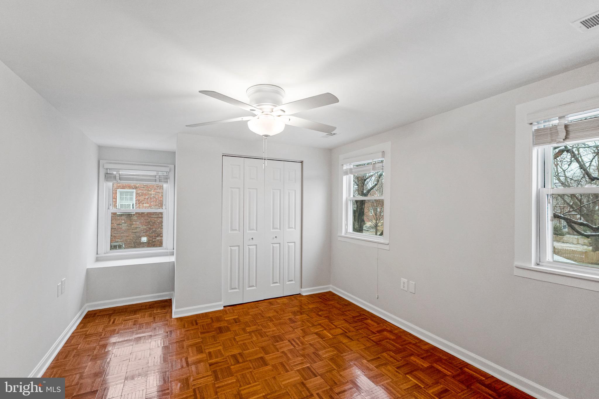 HILLWOOD - Residential