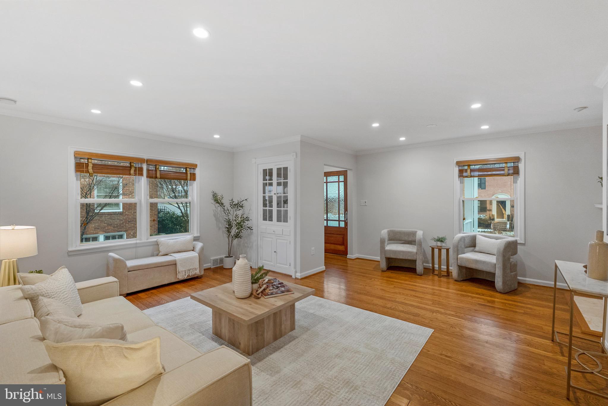 HILLWOOD - Residential