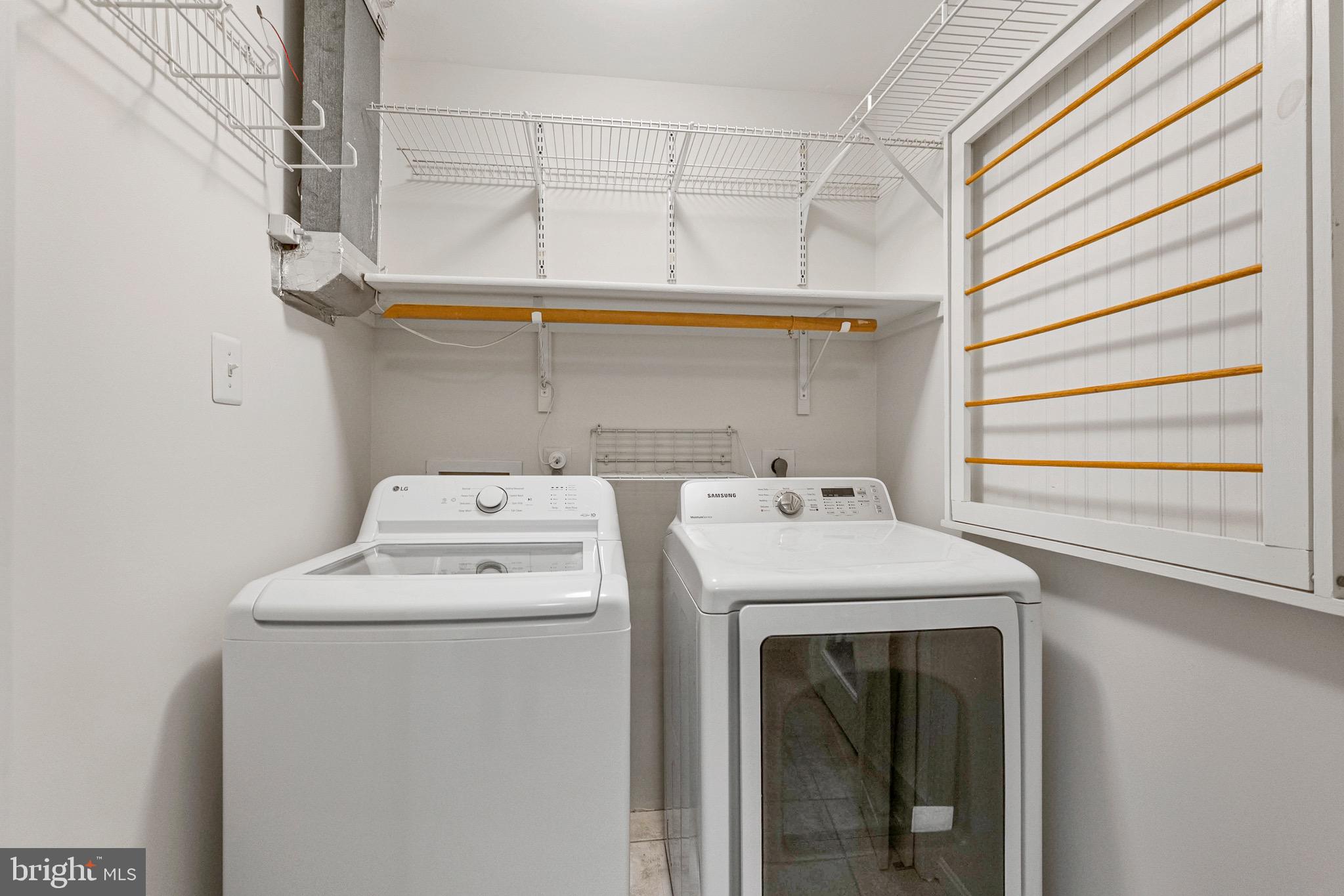 HILLWOOD - Residential