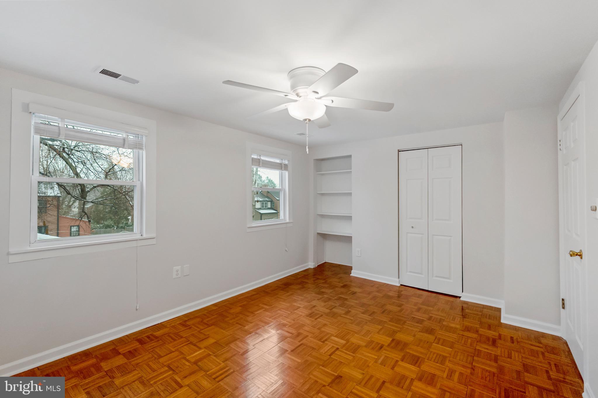 HILLWOOD - Residential