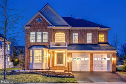 19277 Creek Field Circle, Leesburg, VA MLS: VALO2090510