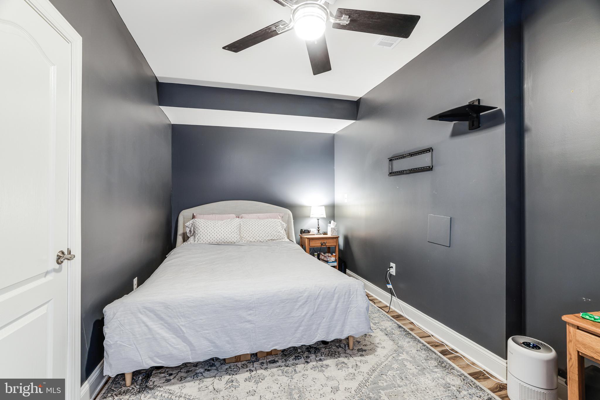 LANSDOWNE ON THE POTOMAC - Residential