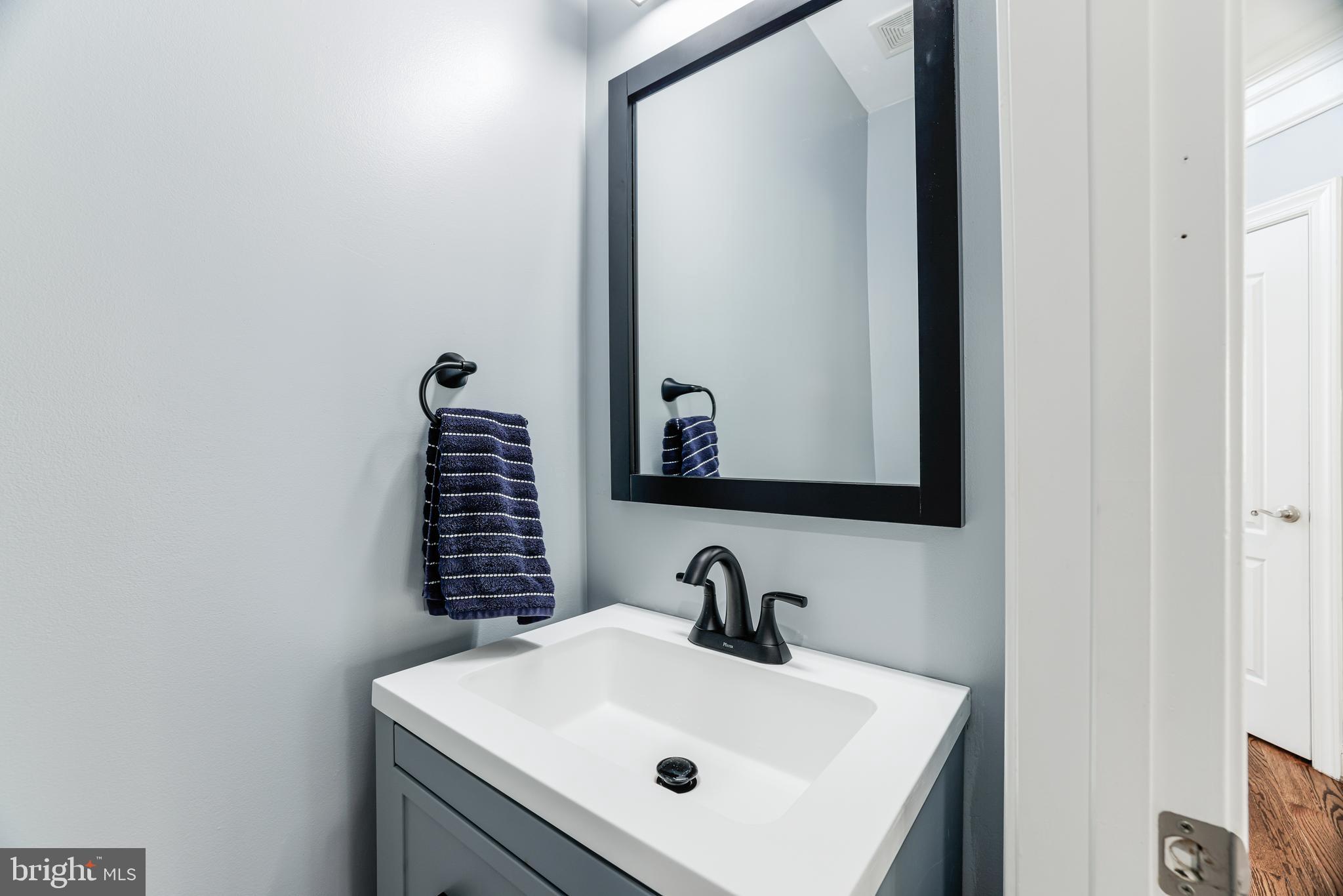 LANSDOWNE ON THE POTOMAC - Residential