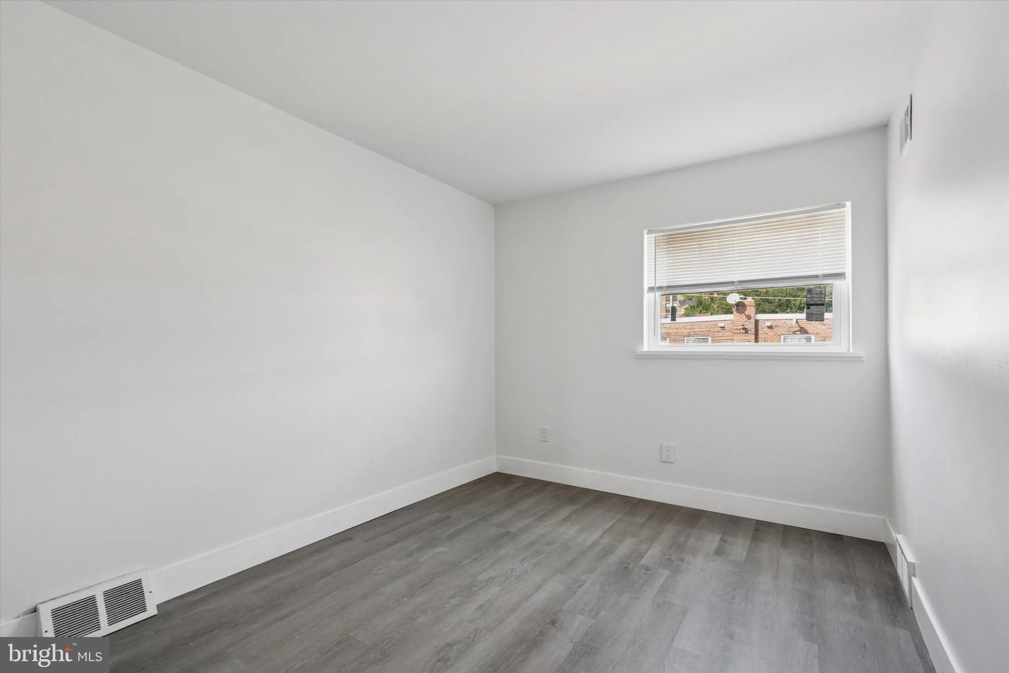 Philadelphia, Pennsylvania 19152, United States, 5 Bedrooms Bedrooms, ,Residential,Active,222375