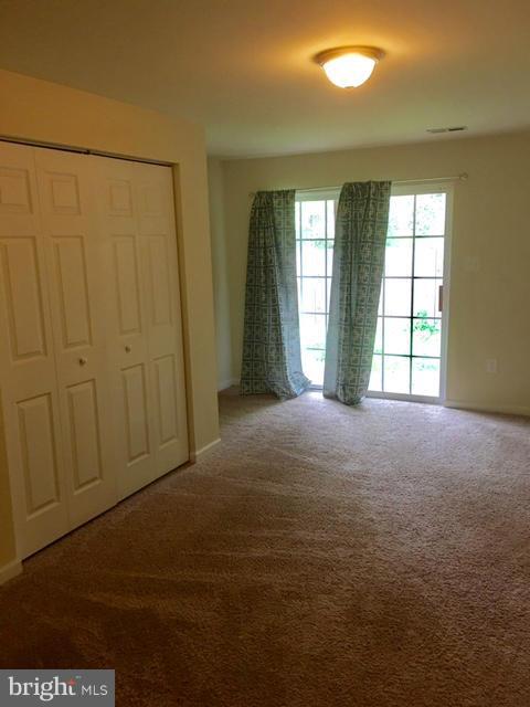 SUNNINGDALE MEADOWS - Residential Lease