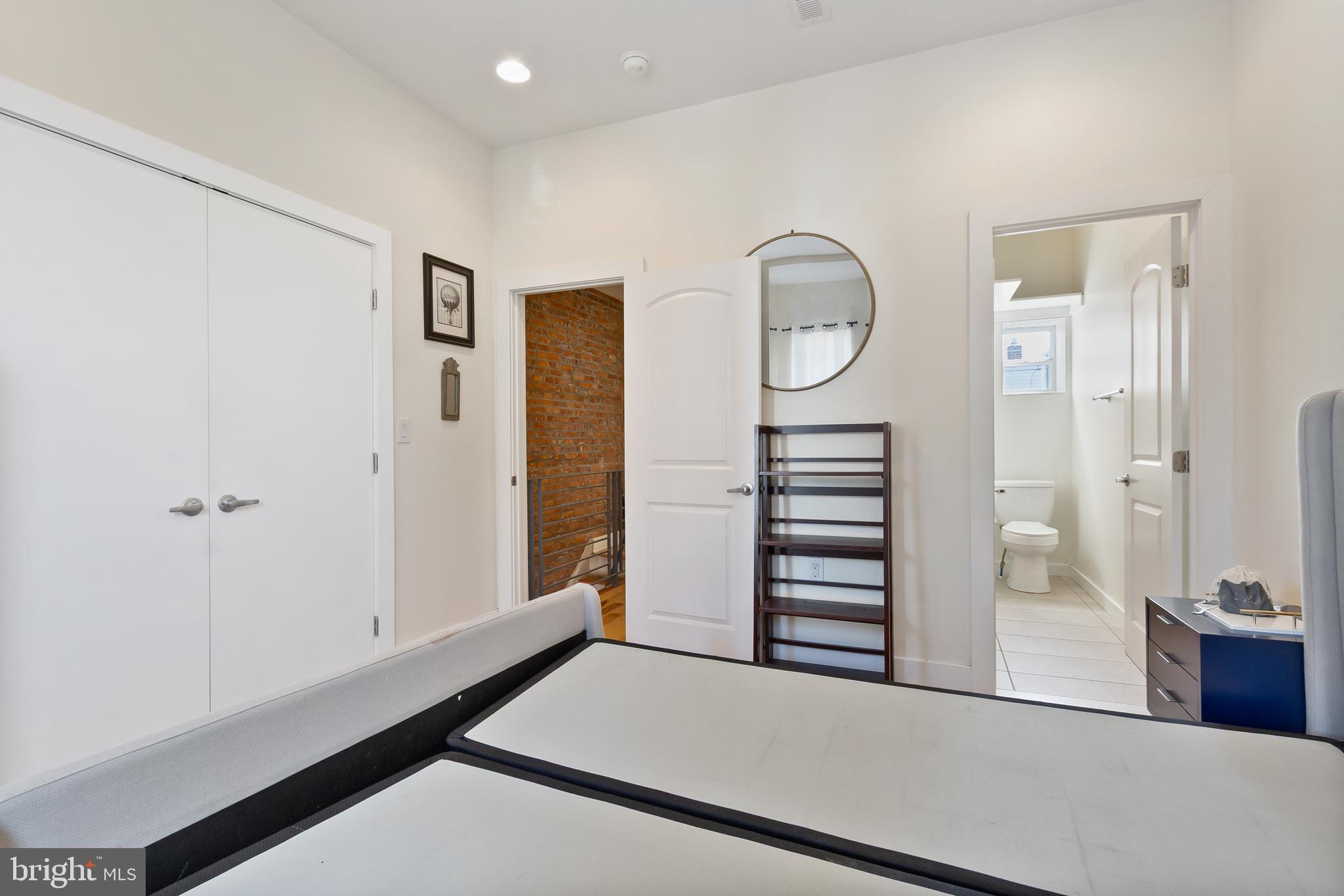 PHILADELPHIA (SOUTH) - Residential