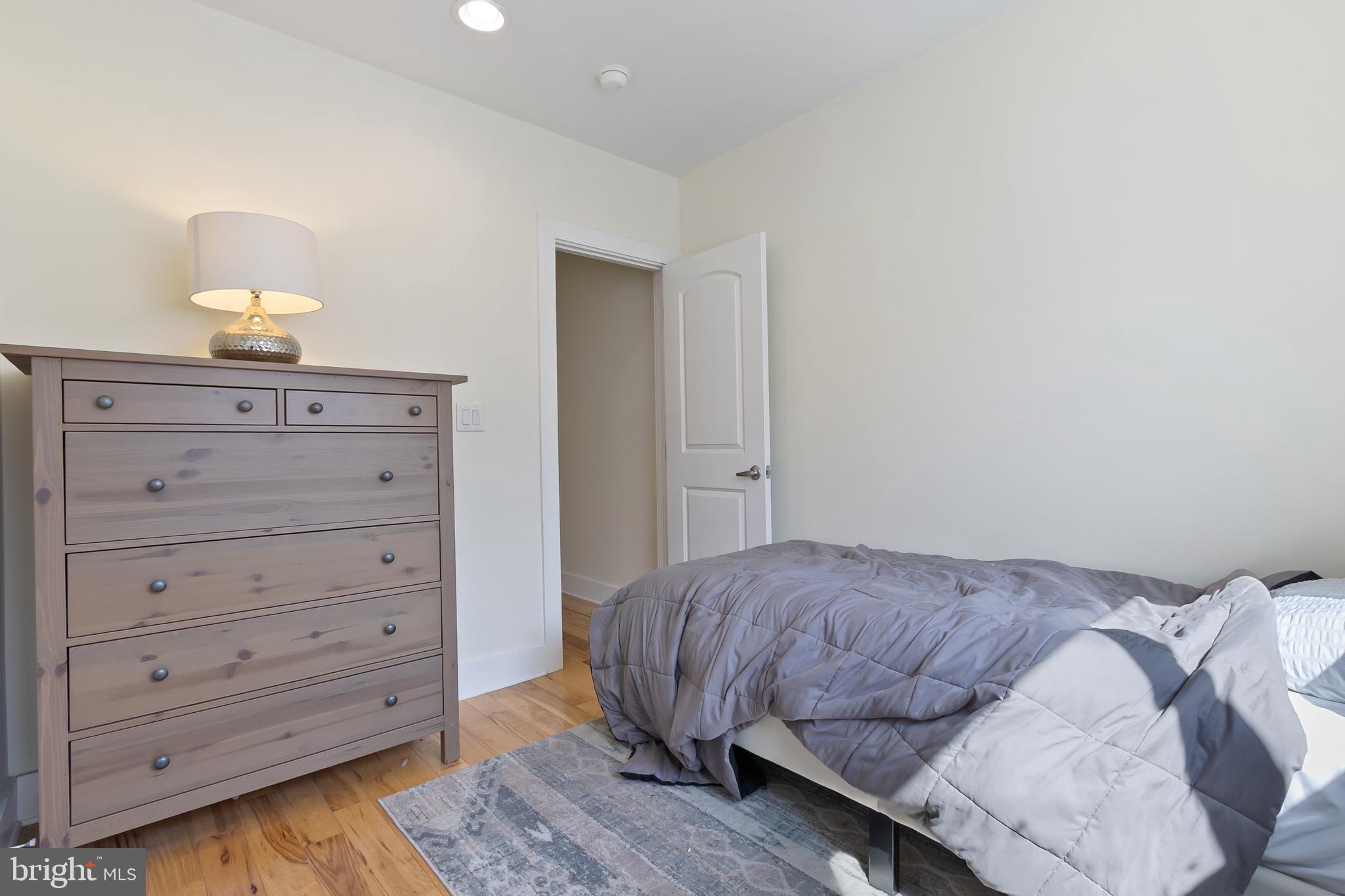 PHILADELPHIA (SOUTH) - Residential