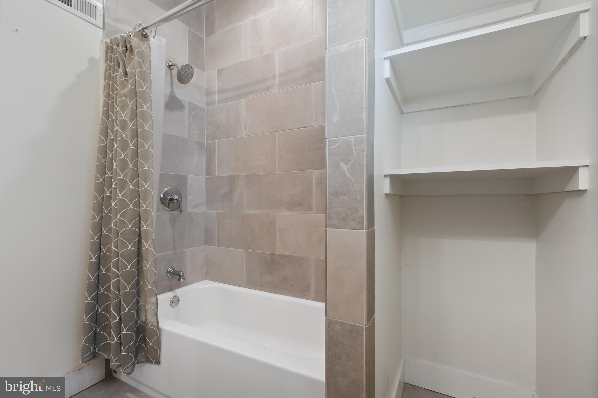 PHILADELPHIA (SOUTH) - Residential