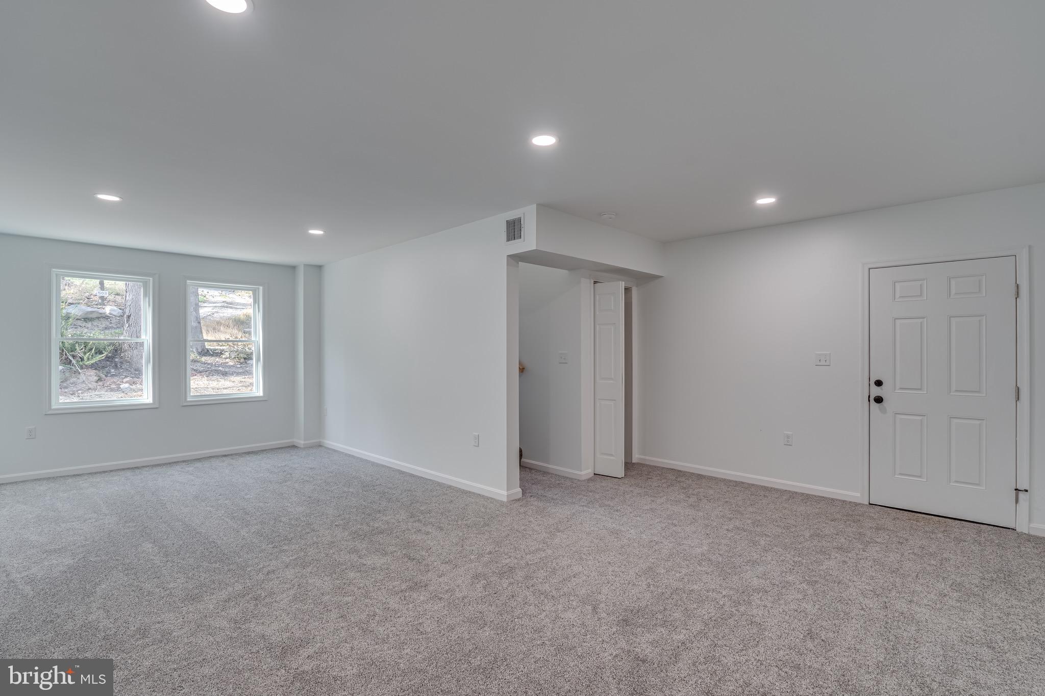 SLEEPY HOLLOW - Residential