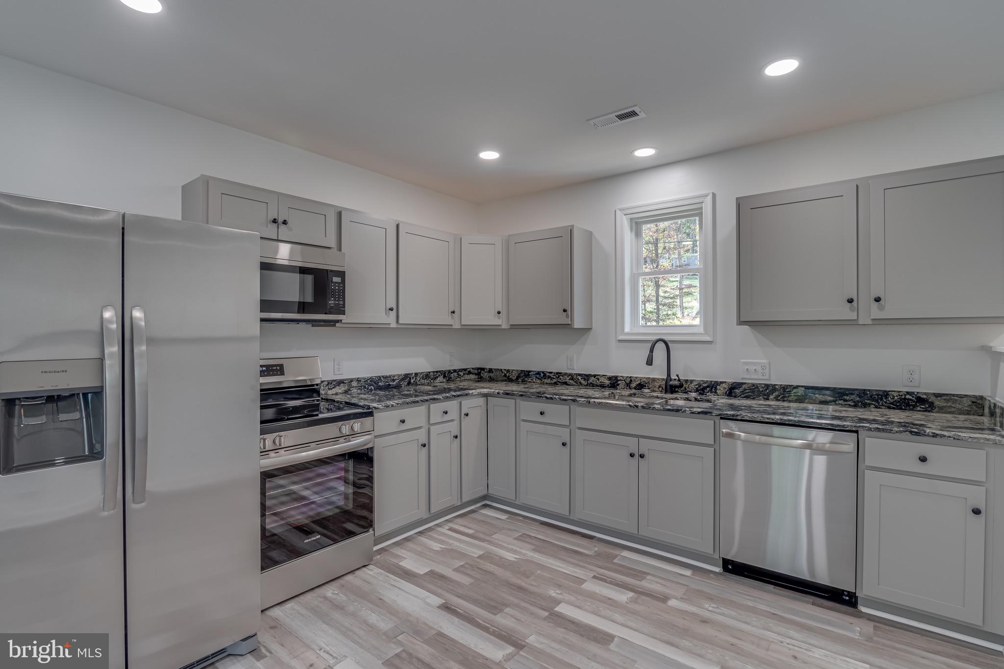 SLEEPY HOLLOW - Residential