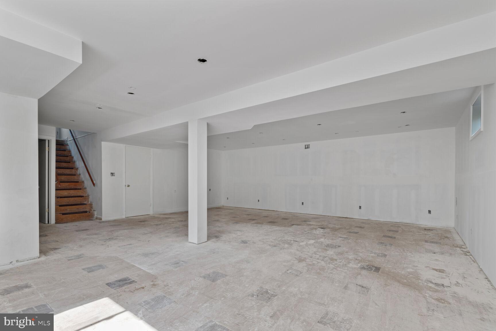 GARRETT PARK ESTATES - Residential