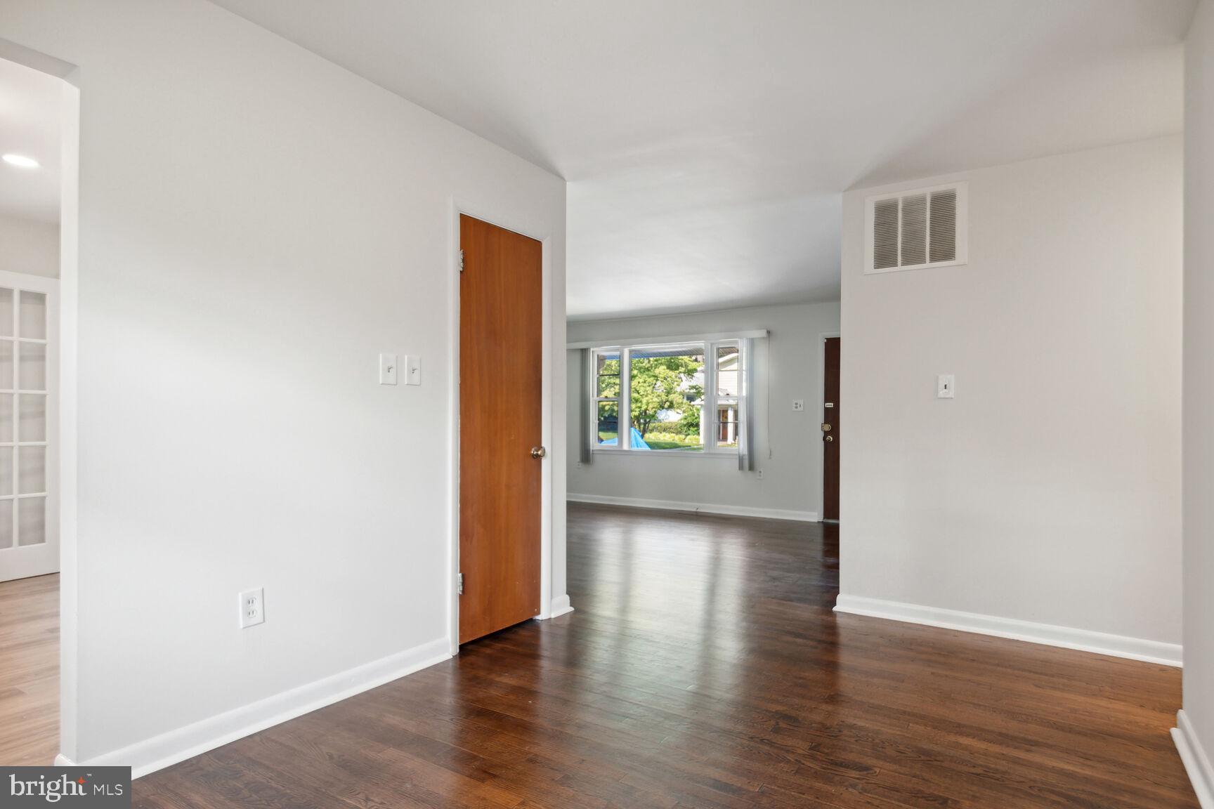 GARRETT PARK ESTATES - Residential