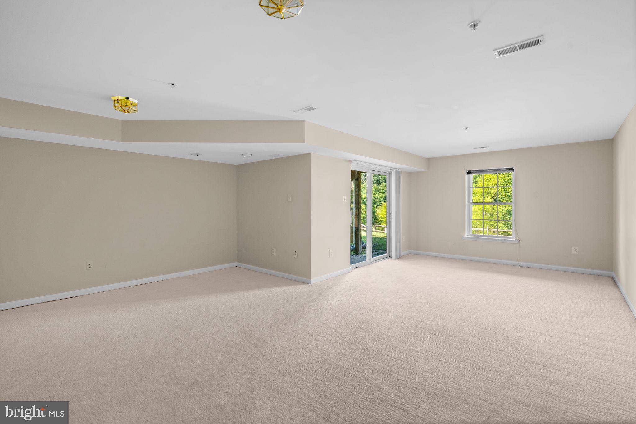 WINTERS RUN MANOR - Residential