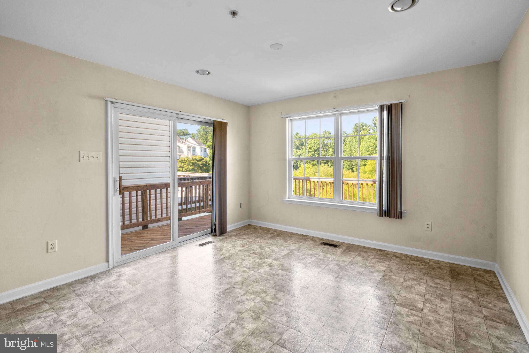 WINTERS RUN MANOR - Residential