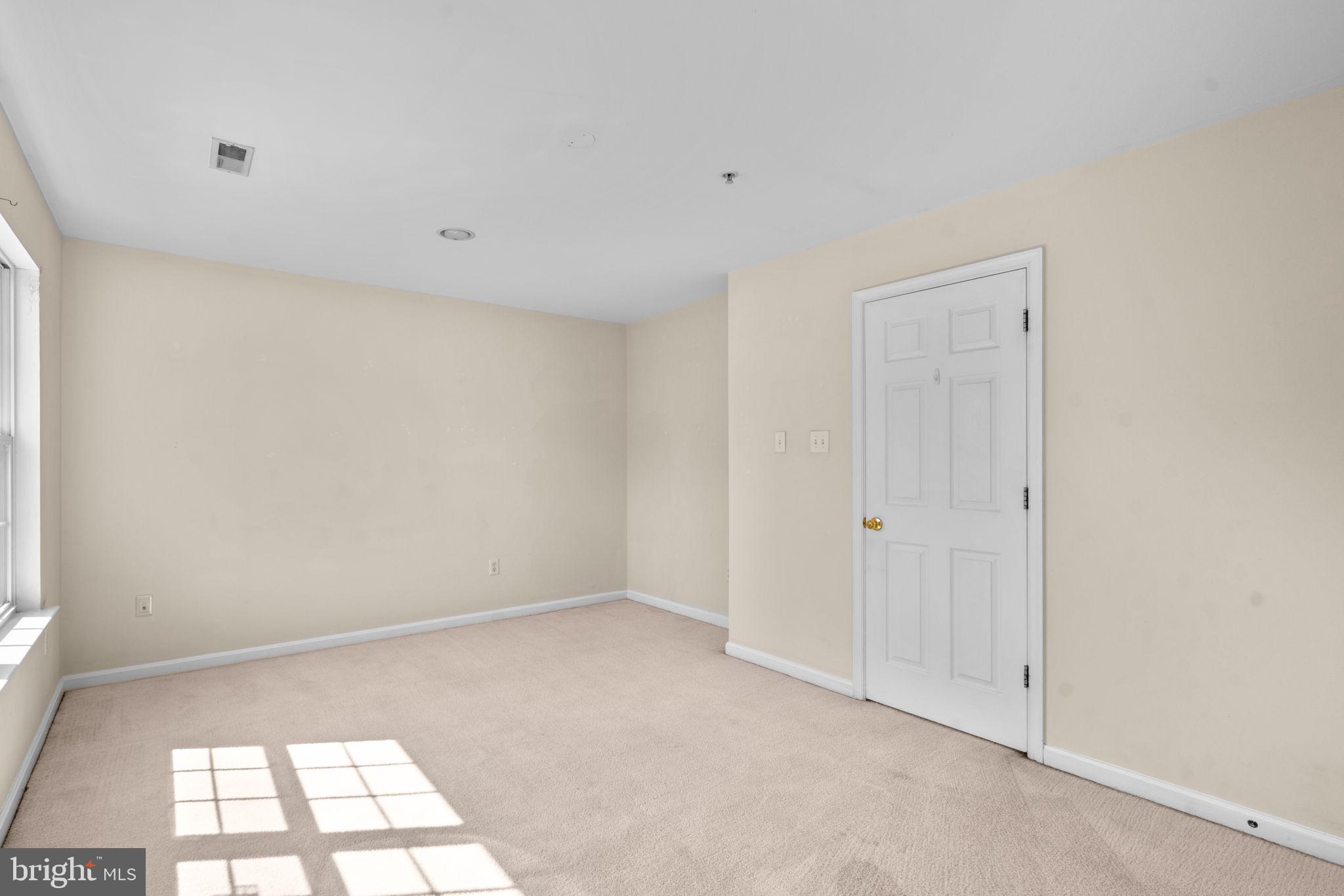 WINTERS RUN MANOR - Residential