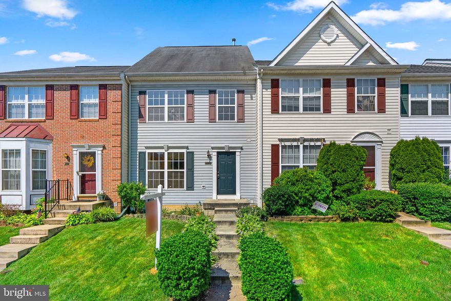 Terrific inside group Townhouse in great condition. With 2 large bedrooms along with a huge loft (could be a bedroom, office or workout area). Skylight too along with walk-in closet. Two level bump out in back. Finished lower level has an extra room that could also be a bedroom or office. Full bath down here too! Walk out to back yard overlooking trees and pond. Better hurry for this one!