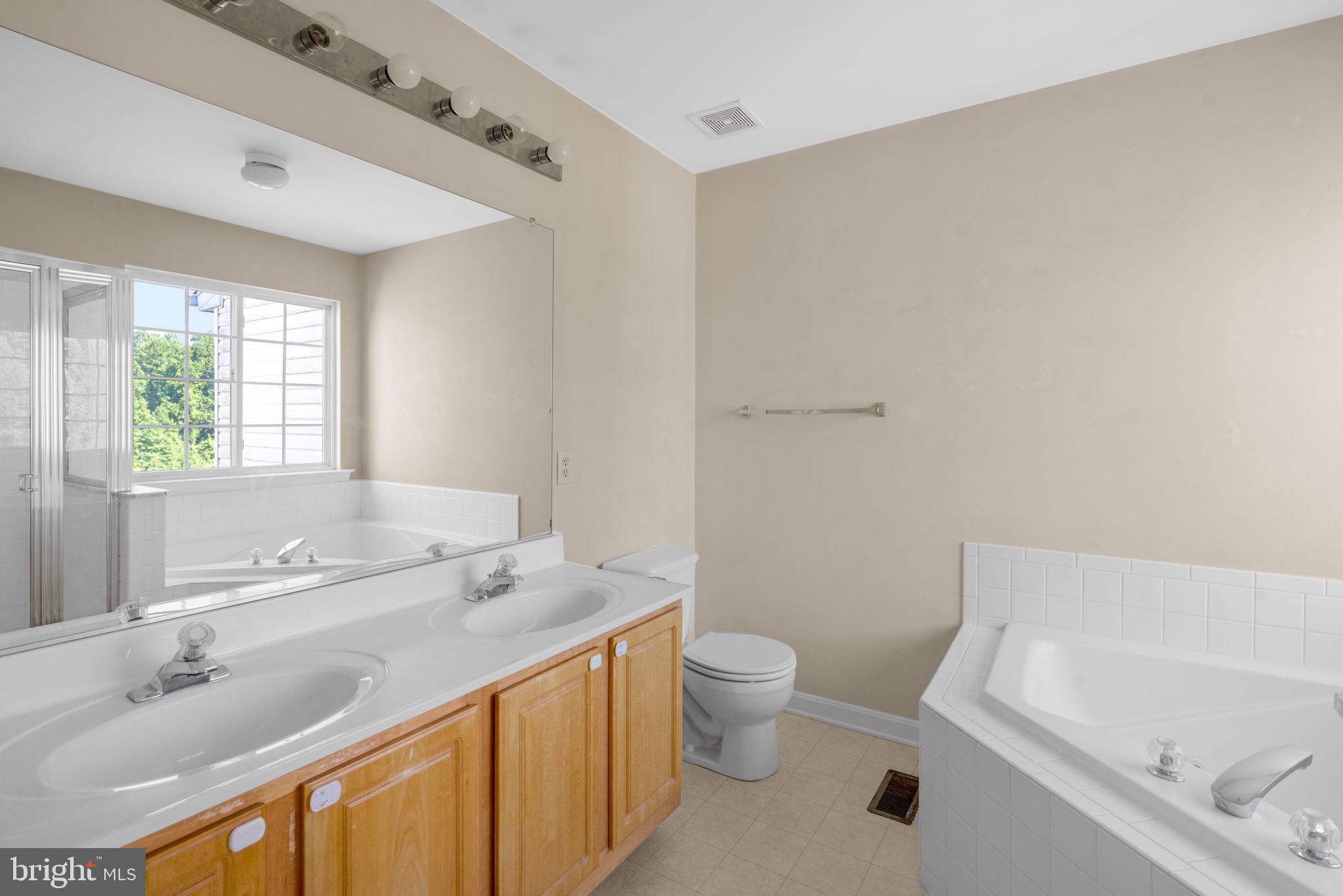 WINTERS RUN MANOR - Residential