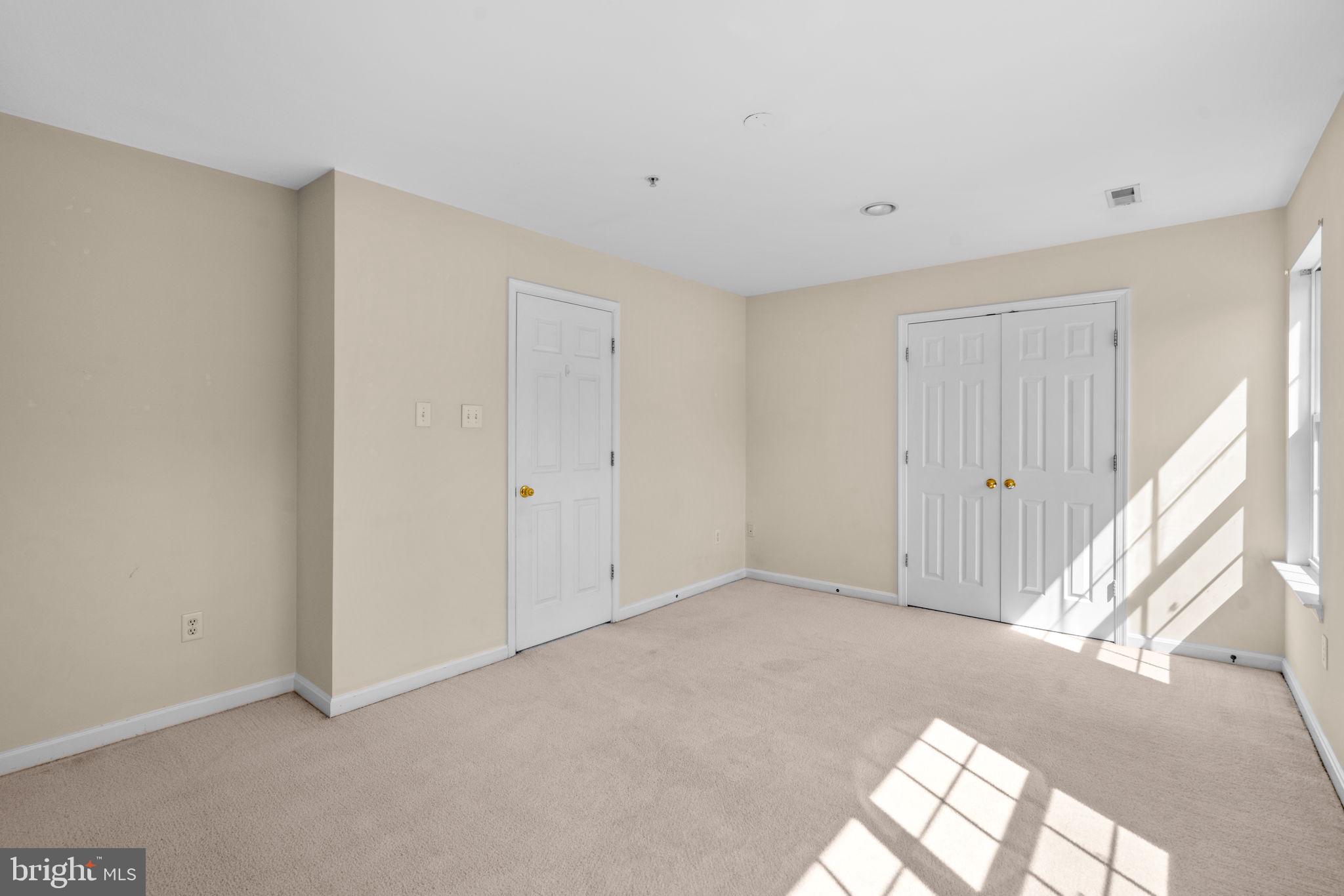 WINTERS RUN MANOR - Residential