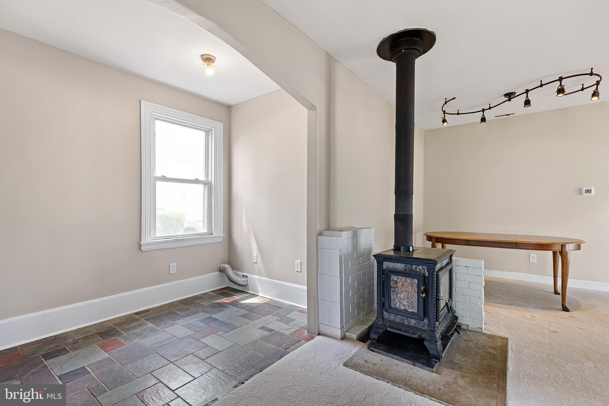 2415 CEDAR AVENUE