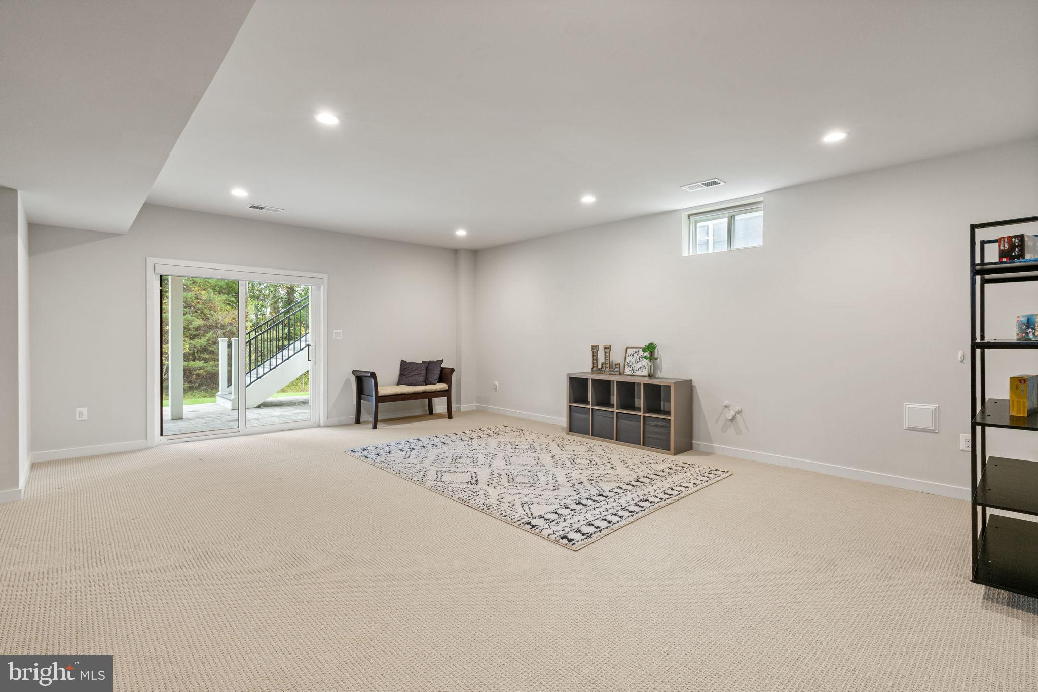 LENAH MILL - Residential