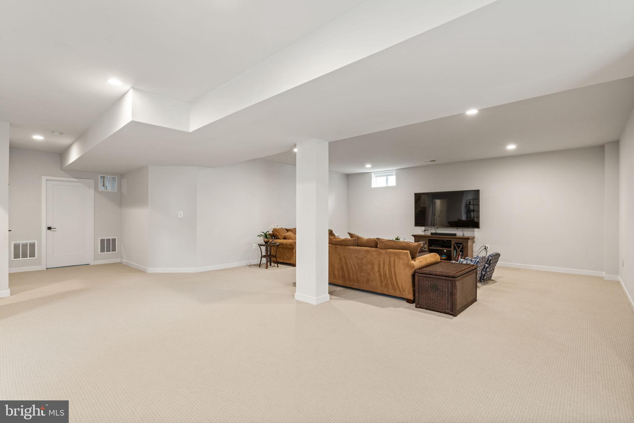 LENAH MILL - Residential