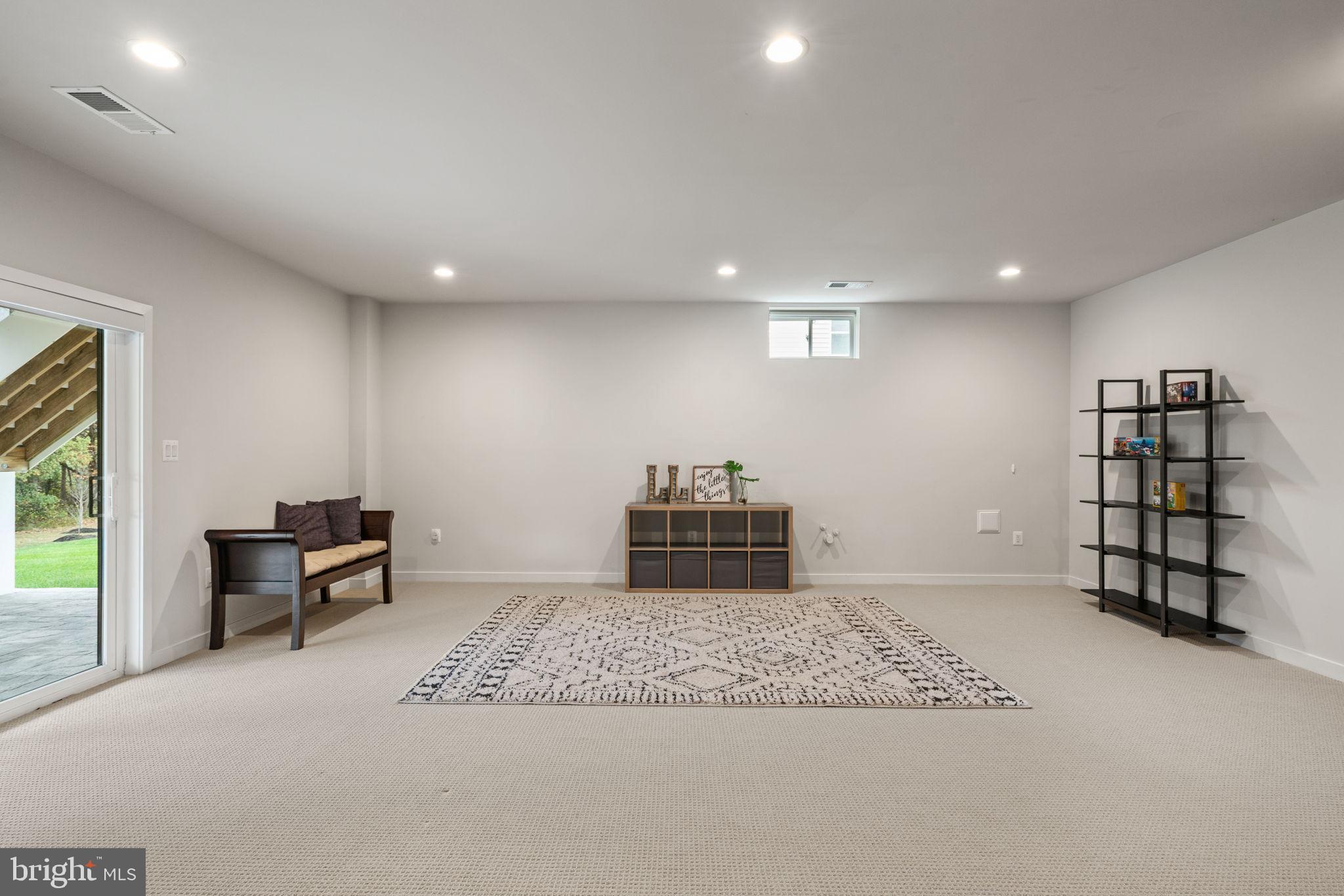 LENAH MILL - Residential