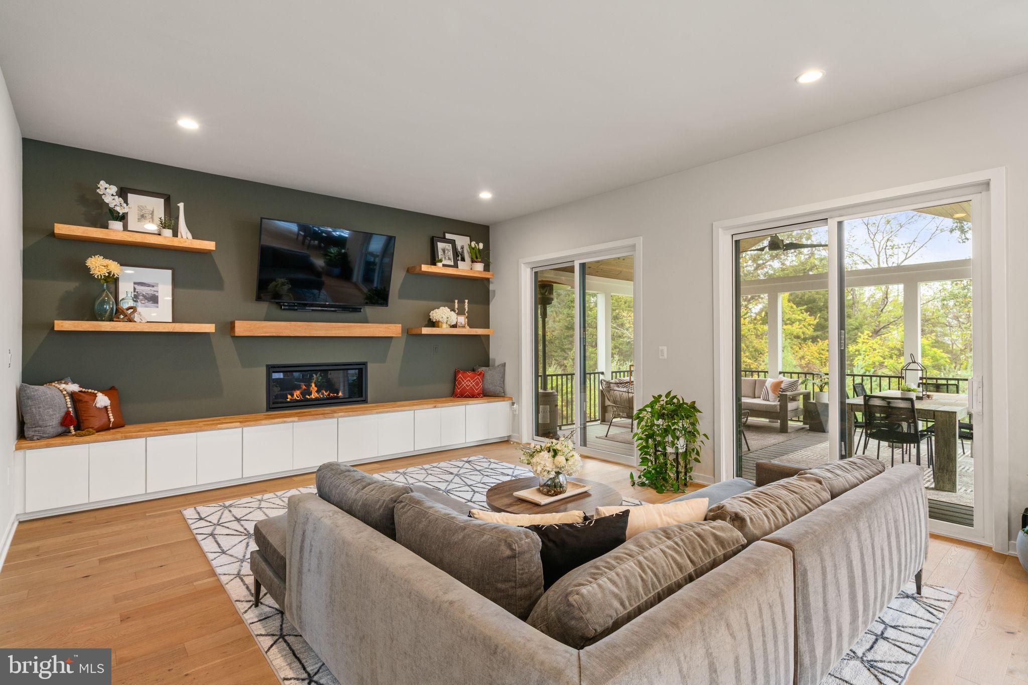 LENAH MILL - Residential