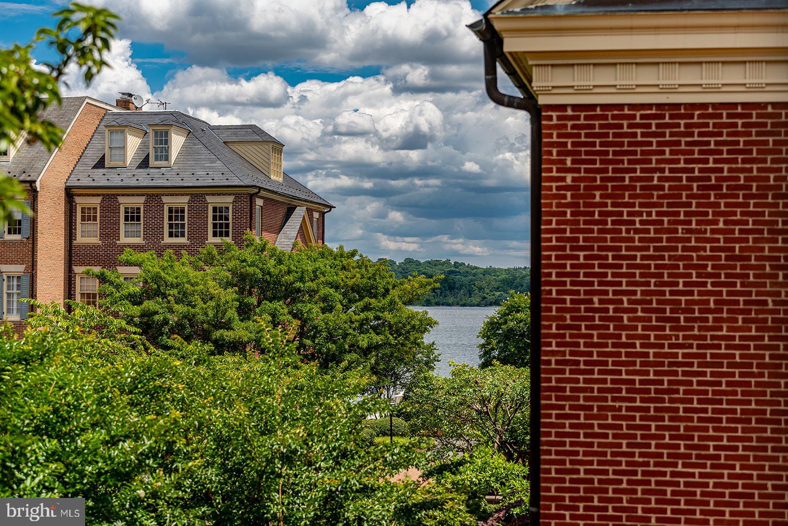 OLD TOWN - Residential