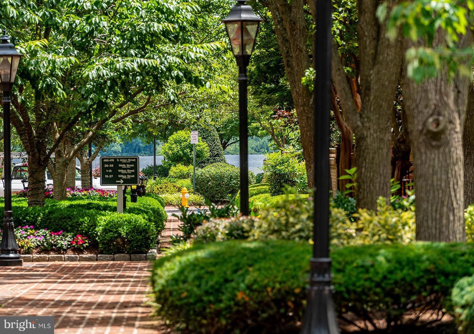 OLD TOWN - Residential