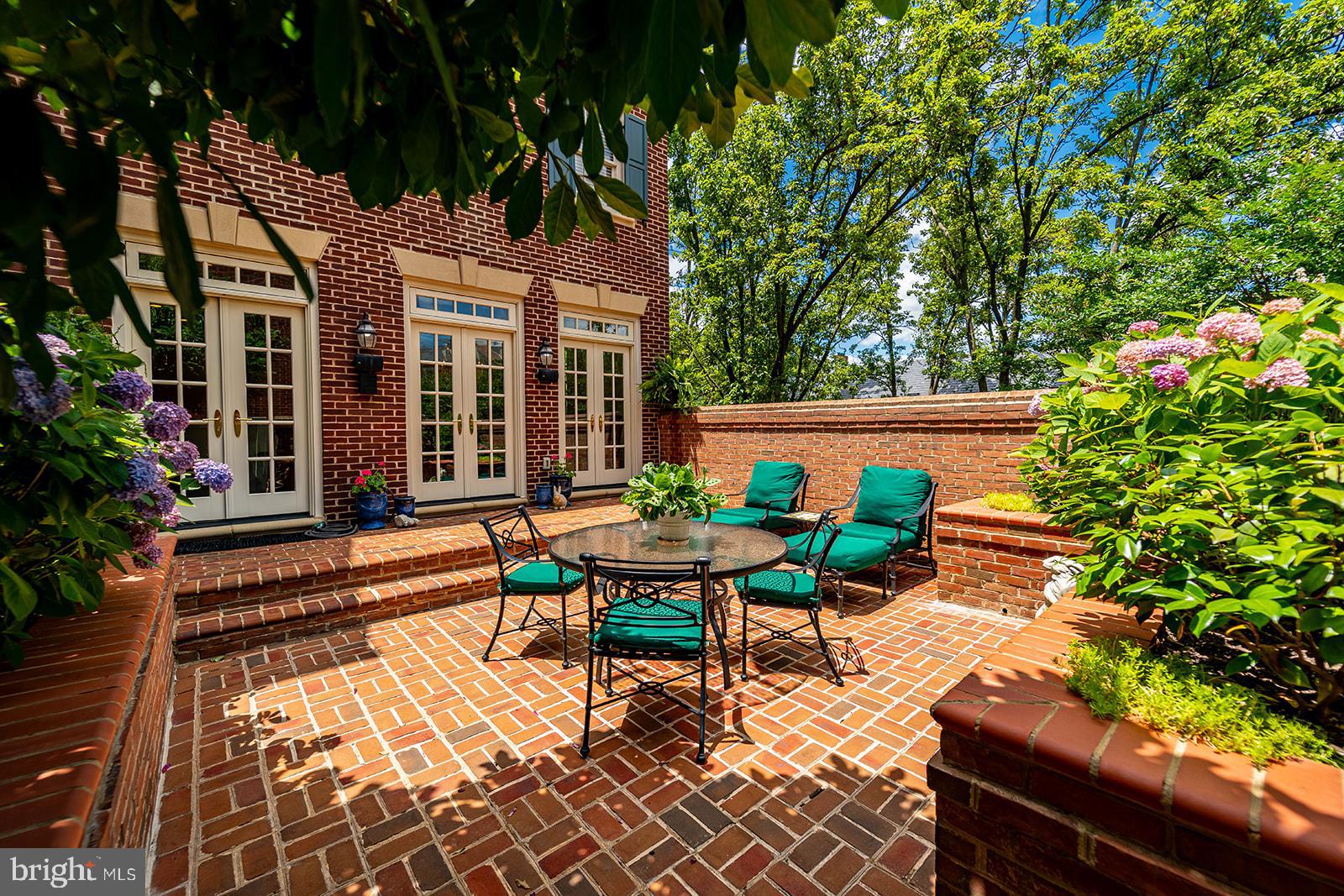 OLD TOWN - Residential