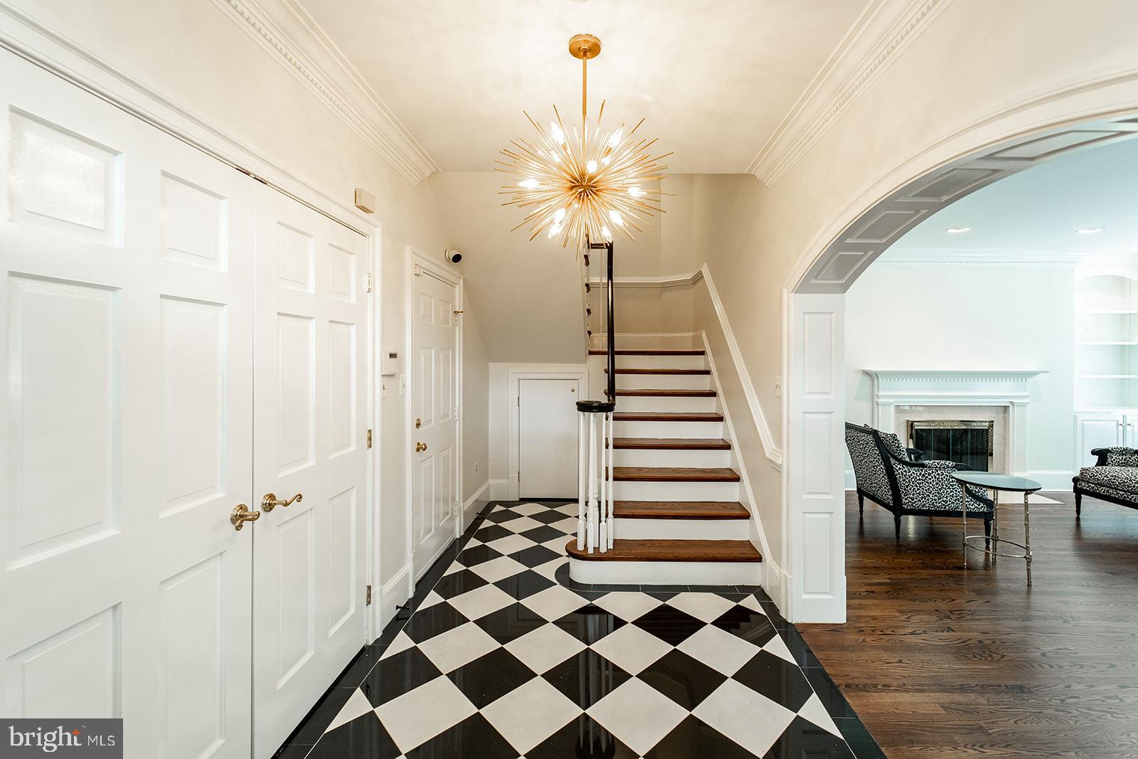 OLD TOWN - Residential