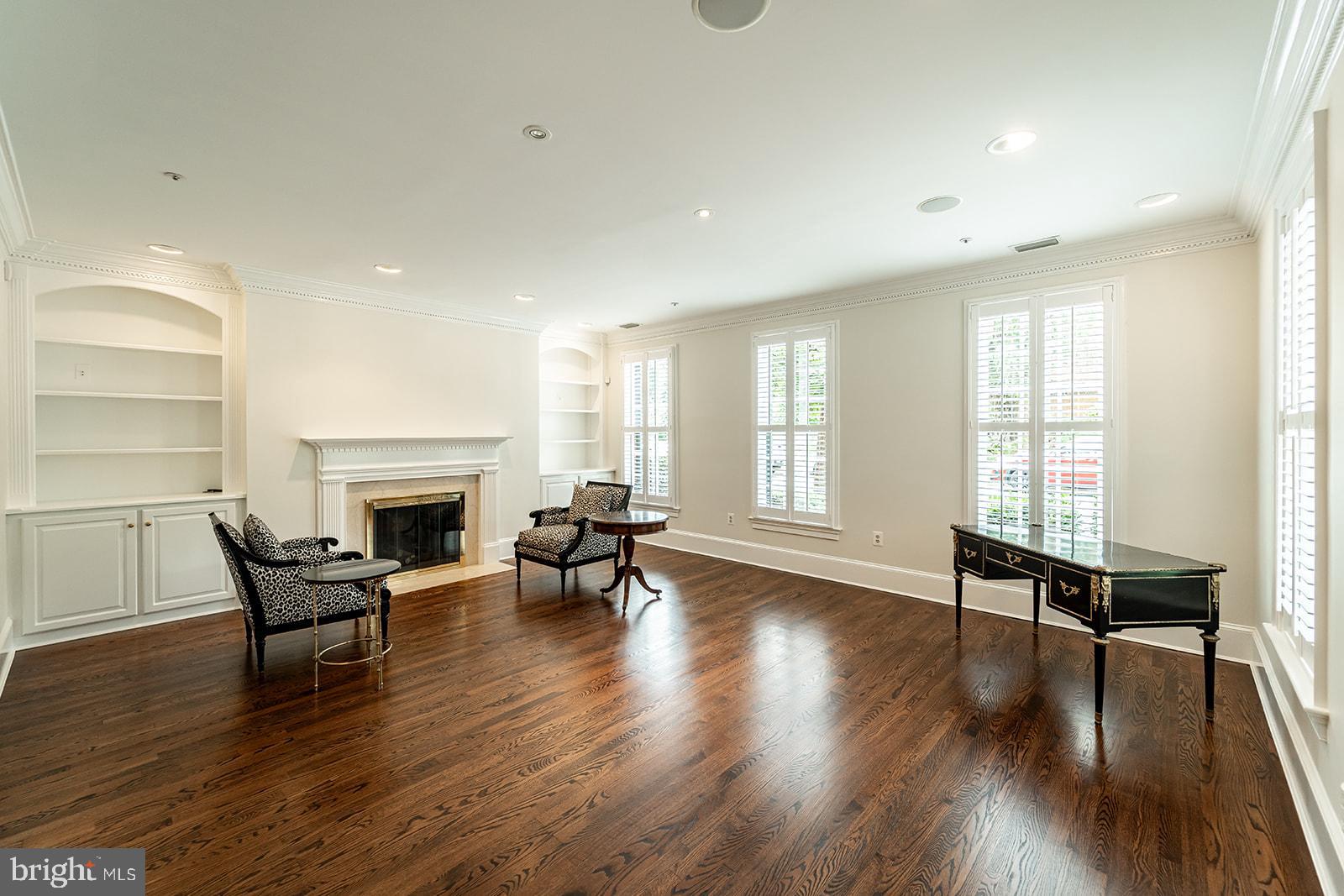 OLD TOWN - Residential