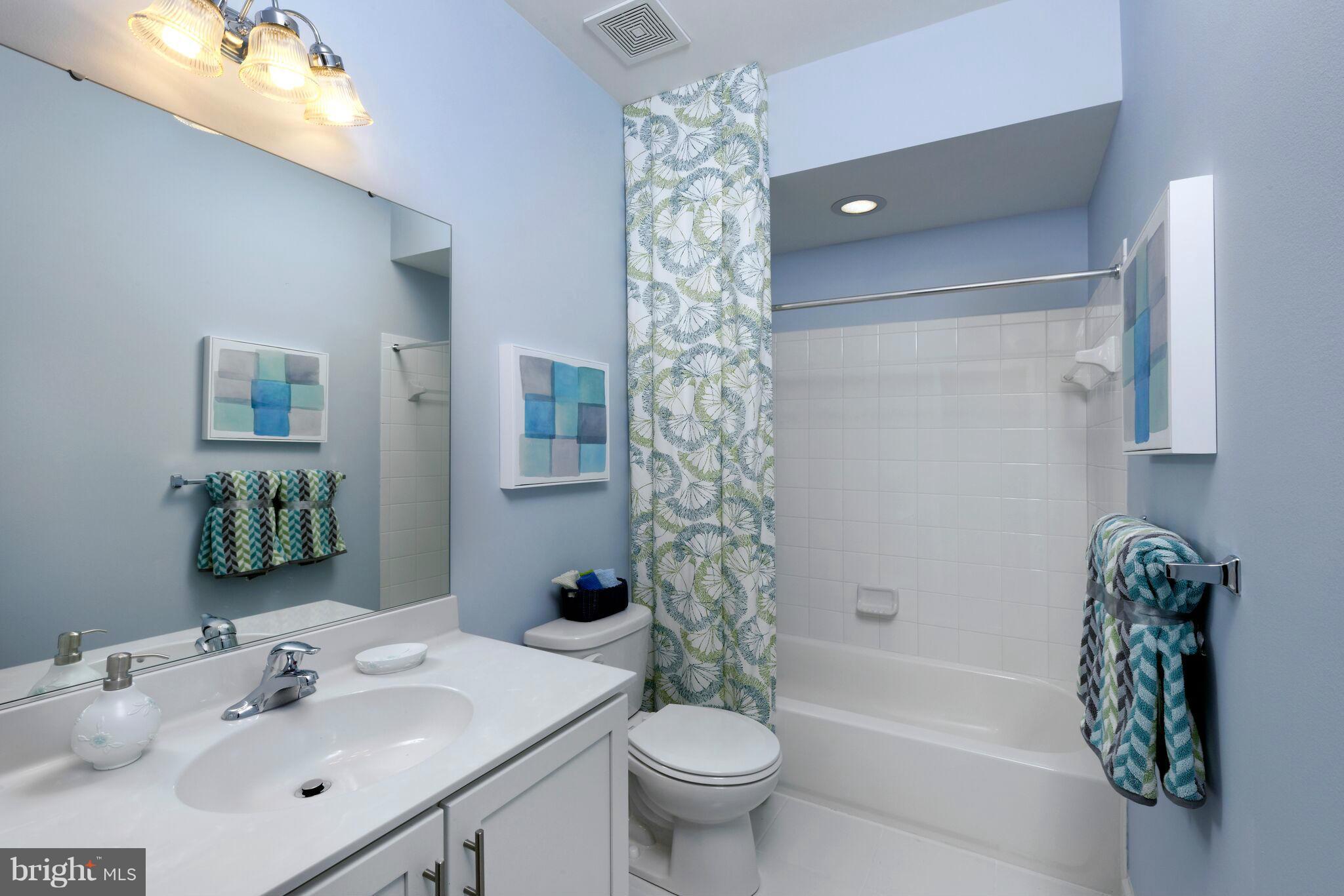 WOOD GLEN - Residential