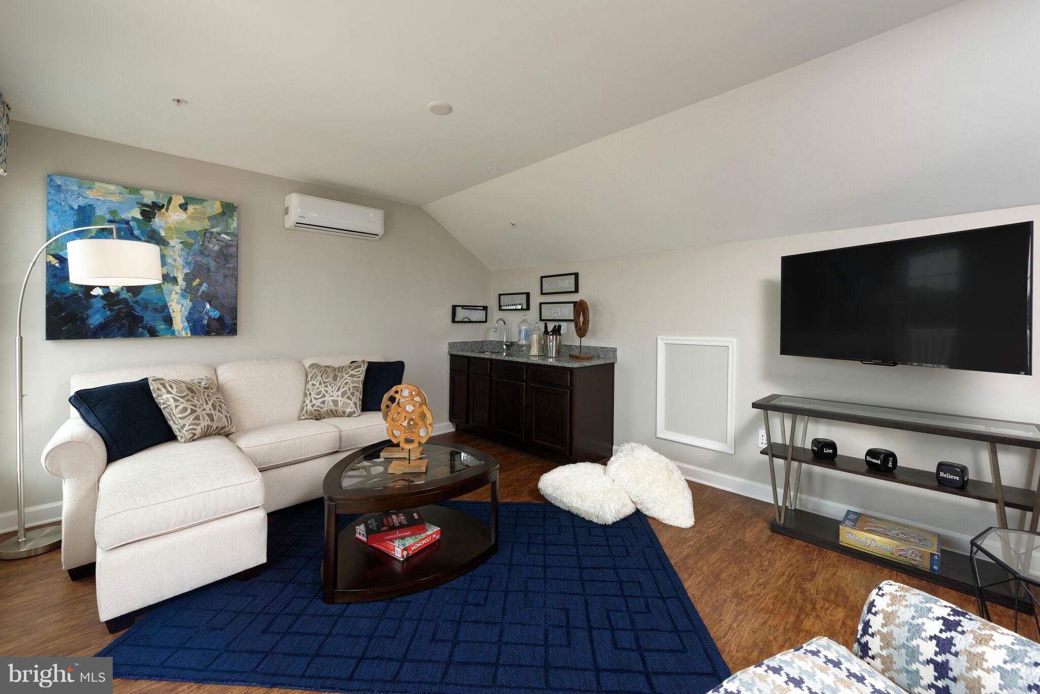 WOOD GLEN - Residential