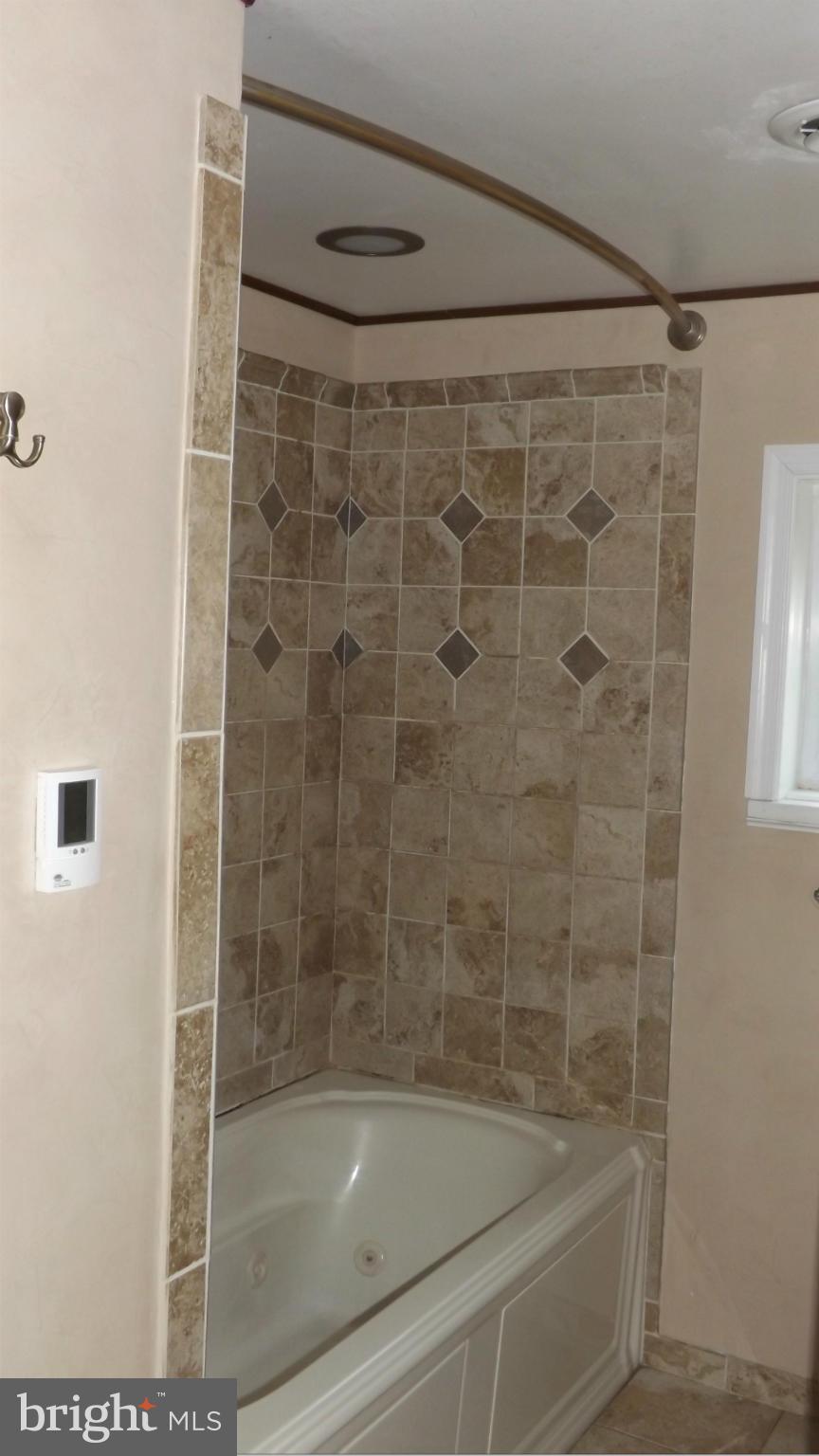 RAVENSDALE - Residential Lease