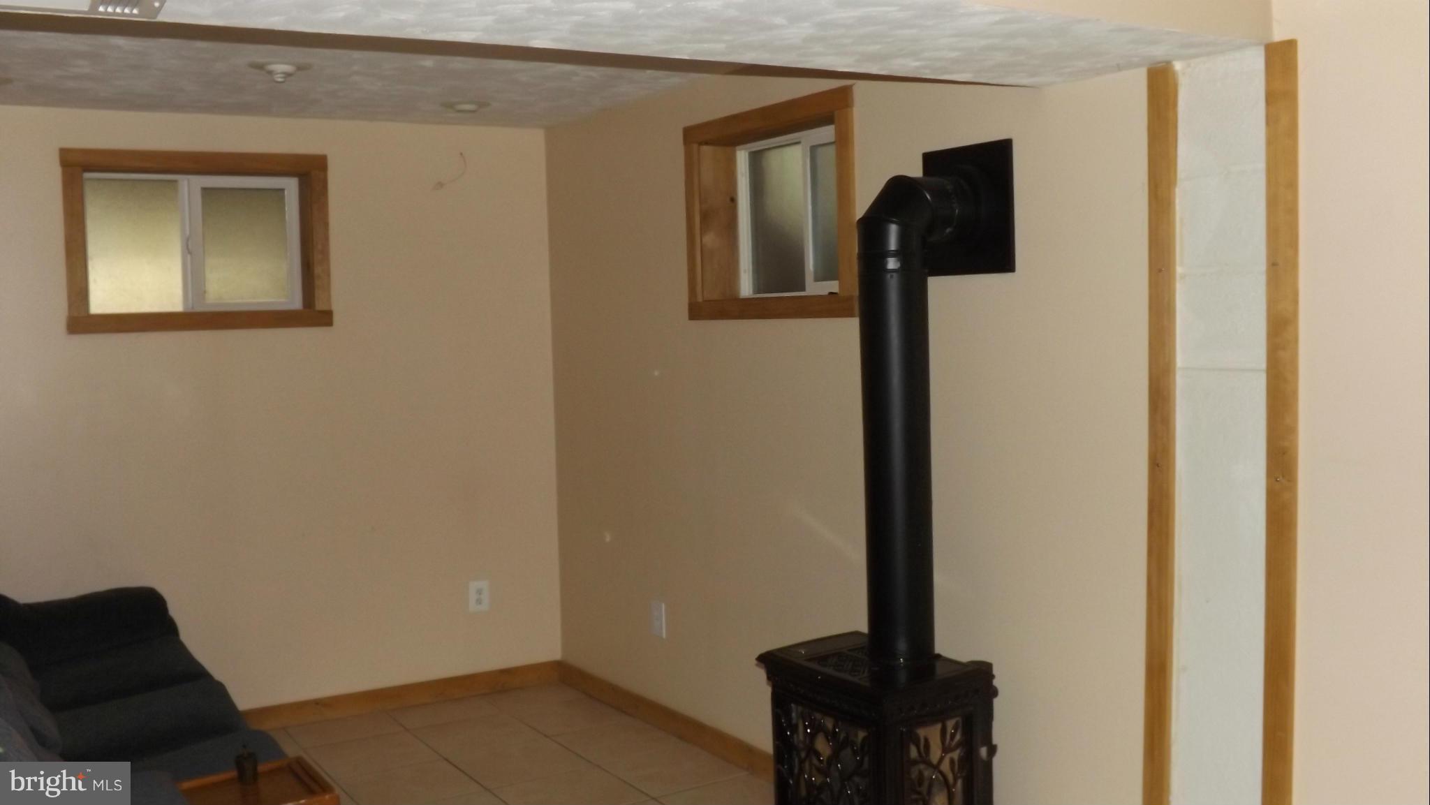 RAVENSDALE - Residential Lease