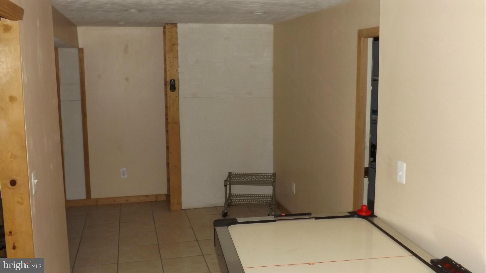 RAVENSDALE - Residential Lease