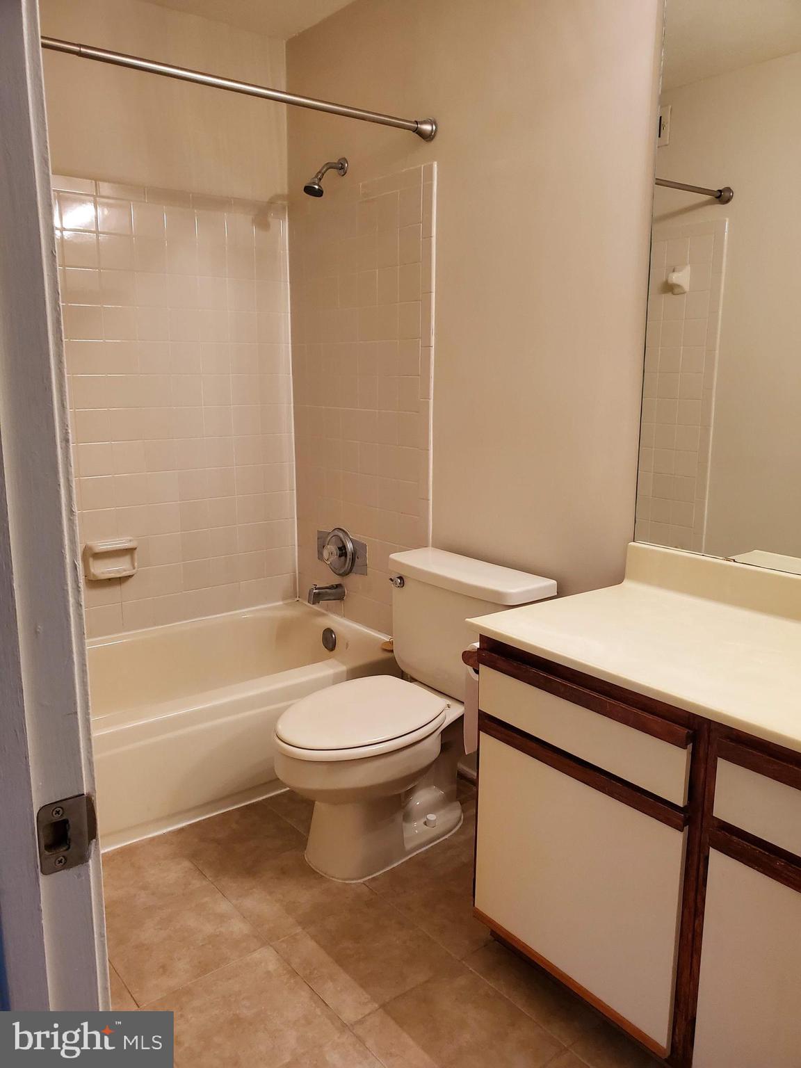 LORDS LANDING - Residential Lease